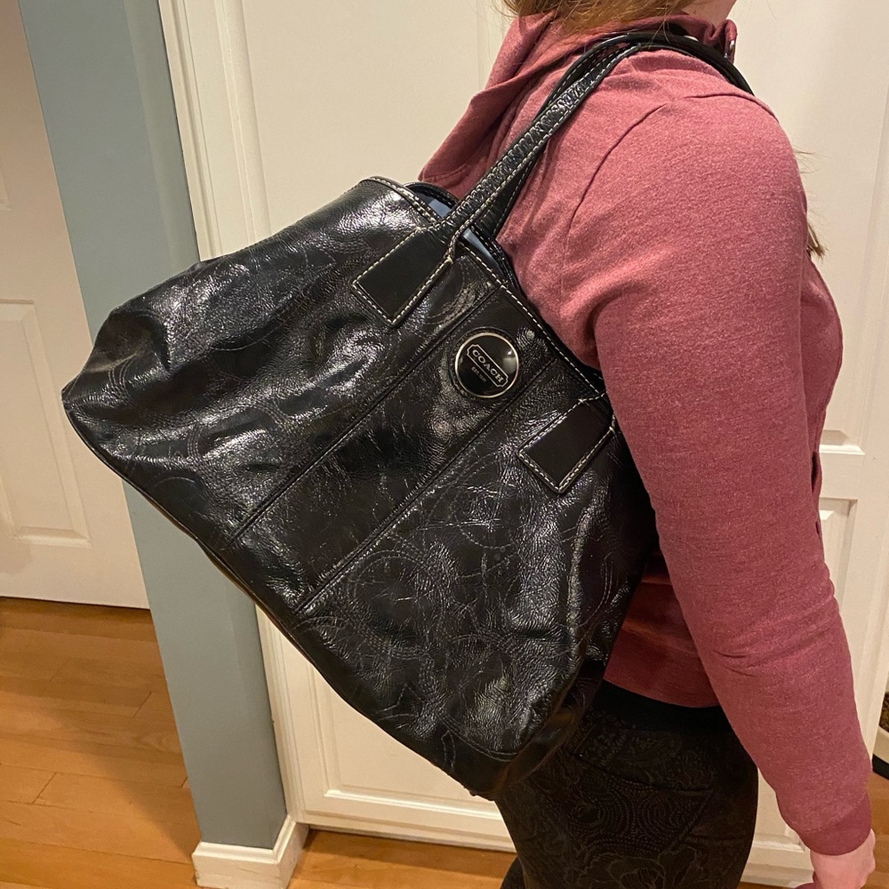 EUC COACH Black Patent Purse